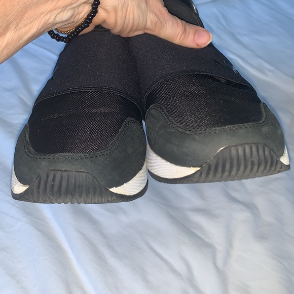 Michael Kors sneakers - Picture 9 of 13